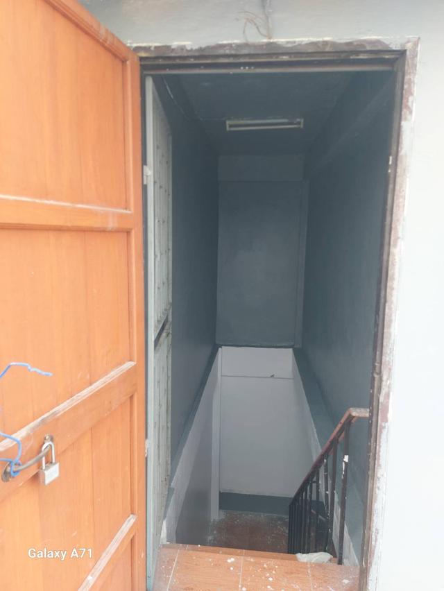 อาคารพาณิชย์ใกล้บริษัทฯไทยออยล์ ขนาด 3.5ชั้น 9