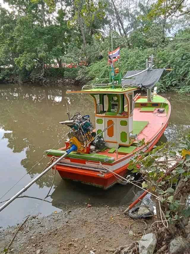 เรือประมงพร้อมใช้งานสภาพดีมาก 