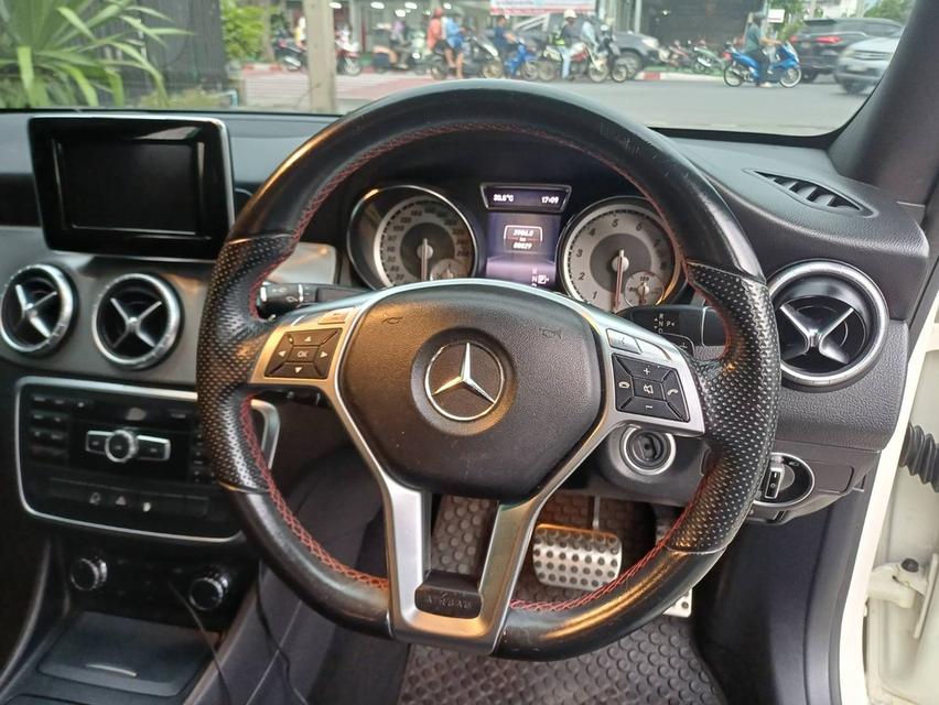 เกือบปี2015 BENZ CLA250 AMG หลังคาแก้ว TOP สุดๆ มือเดียว 13