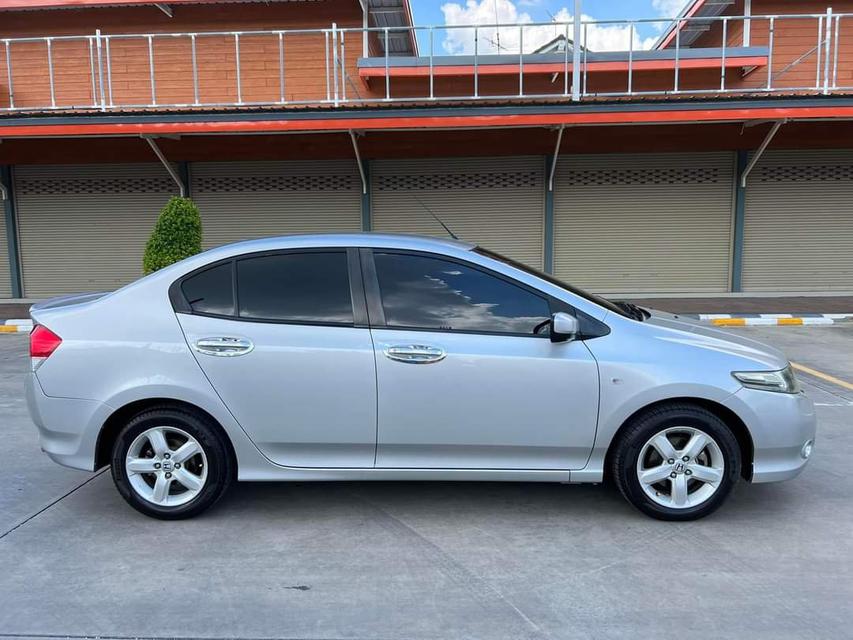 ขาย Honda City 1.5V ปี 2009 สีบรอนซ์เงิน ราคาเพียง 259,000 บาท รถมือสองที่มีความคุ้มค่ามาก

 6