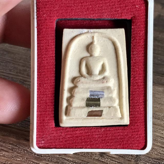พระสมเด็จ หลวงพ่อคูณ วัดบ้านไร่ รูปที่ 2