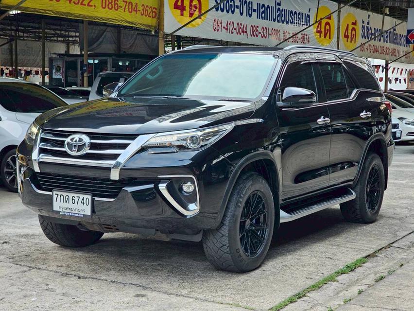 TOYOTA FORTUNER 2.4 V ปี 18 AT 3
