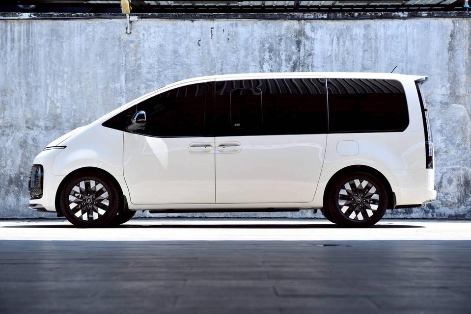 2023 แท้ HYUNDAI STARIA 2.2 Diesel Premium AT รถสวยใช้น้อยมากๆ สภาพป้ายแดง รูปที่ 5
