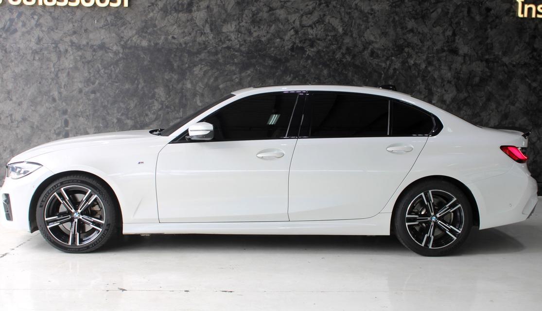 รหัสรถ JRS7336 BMW 3 Series Li สีขาว ตัวเบนซิน 258 hp 8