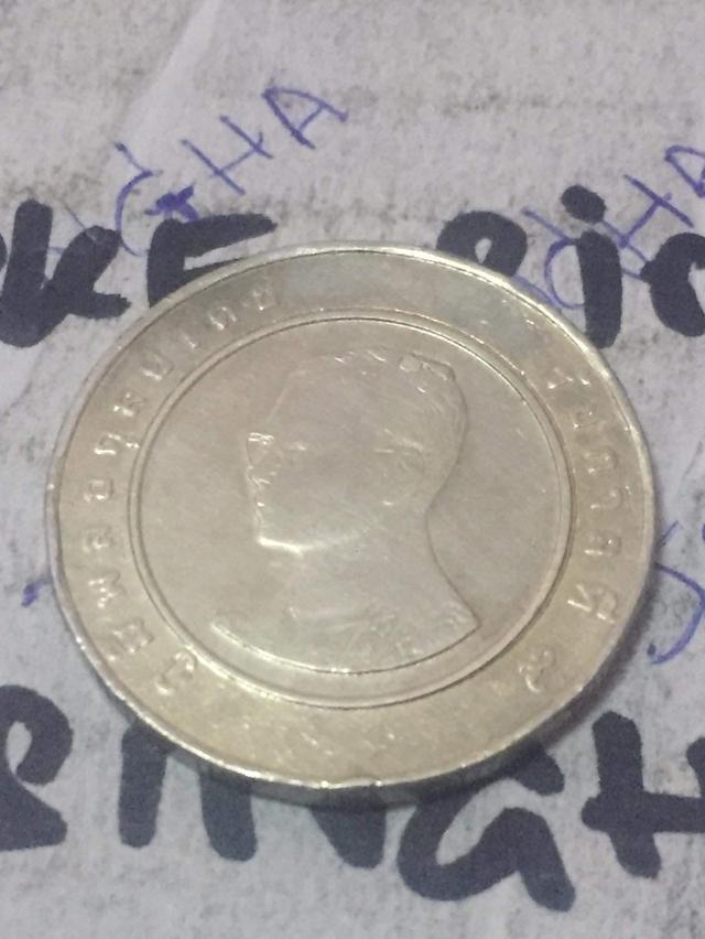 ขายครับเหรียญ10บาทสเงินสีเดียว