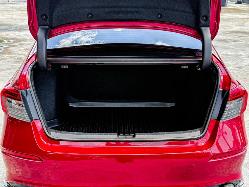 2022 HONDA CIVIC, 2.0 e:HEV RS 13