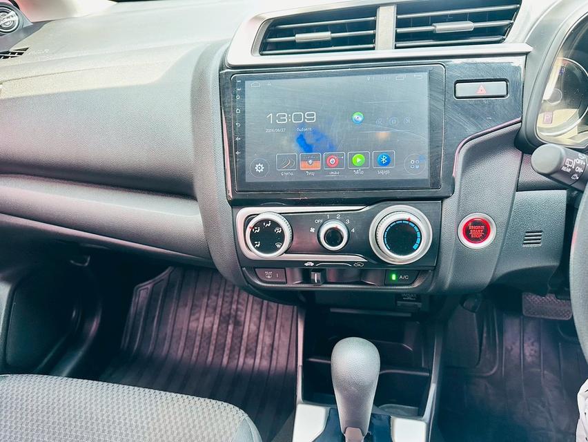 รถบ้านแท้ ราคาดี ไมล์6x,xxxโลรถวัยรุ่นนิยม สวย เดิม หล่อๆเท่ห์ ทรงนี้ถูกใจวัยกำลังหารถไปใช้ขับ แต่งRS  #HONDA NEW JAZZ (GK) 1.5V ปี2019 สีขาว เกียร์ออ รูปที่ 9