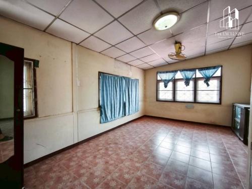 🔥 หลุดขาย! บ้านเดี่ยวเรวดี 25 ทำเลทองนนทบุรี ราคาเพียง 4,790,000 บาท! (หลังใหญ่ ฟังก์ชันครบที่สุด) 8