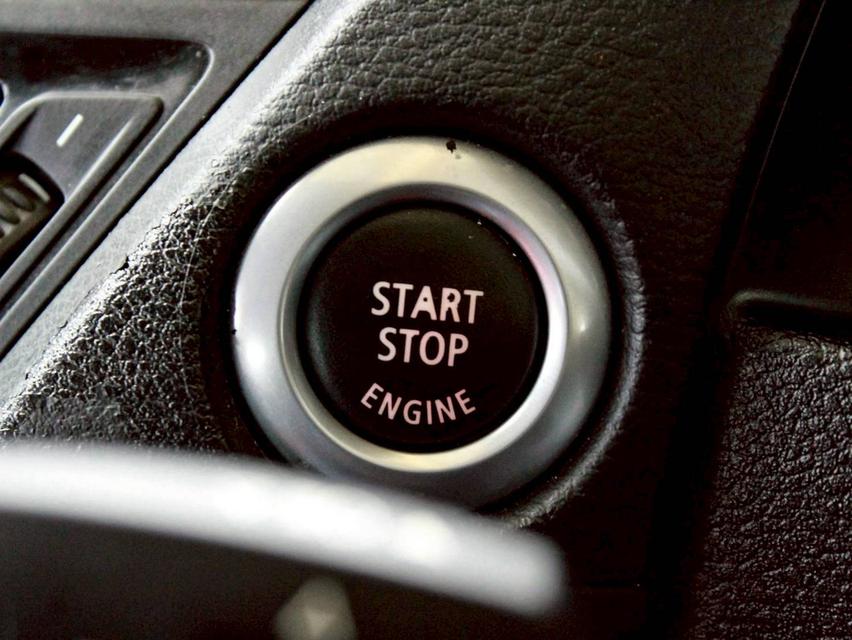 BMW X1 , Sdriver 1.8i Sport ปี 2015 โฉม ปี 09-16  17