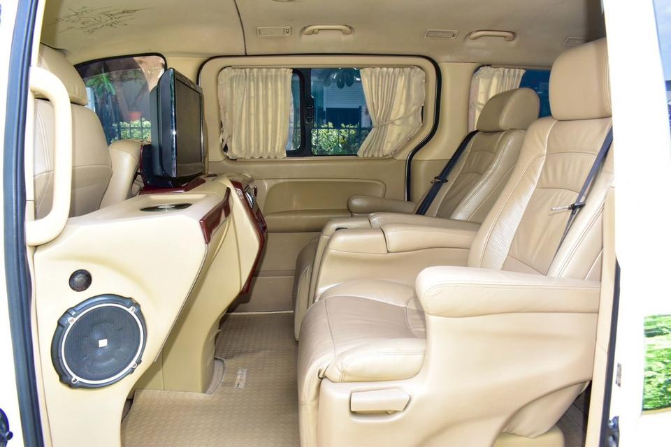 Hyundai Grand Starex 2.5Vip ปี12 13