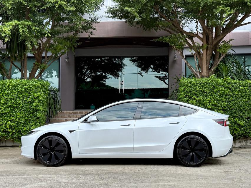 2024 TESLA MODEL 3 รถมือเดียวออกป้ายแดง สภาพป้ายแดง รถวิ่งน้อย เข้าศูนย์ตลอด รถไม่เคยมีอุบัติเหตุครับ รูปที่ 5