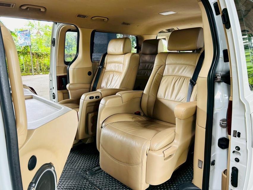 ขายรถ Hyundai Grand Starex 2.5 ปี 2013 สีขาว เกียร์ออโต้ 12