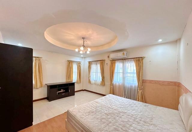 ศรีราชา 2.5กม. พร้อมเฟอร์ฯม.เกษตรศาสตร์ โลตัส ถนนเก้ากิโล ศรีราชา 900 ม. ให้เช่าบ้าน 2 ชั้น ตลาดศุภฤกษ์ 1.9กม. 36ตร.วา.