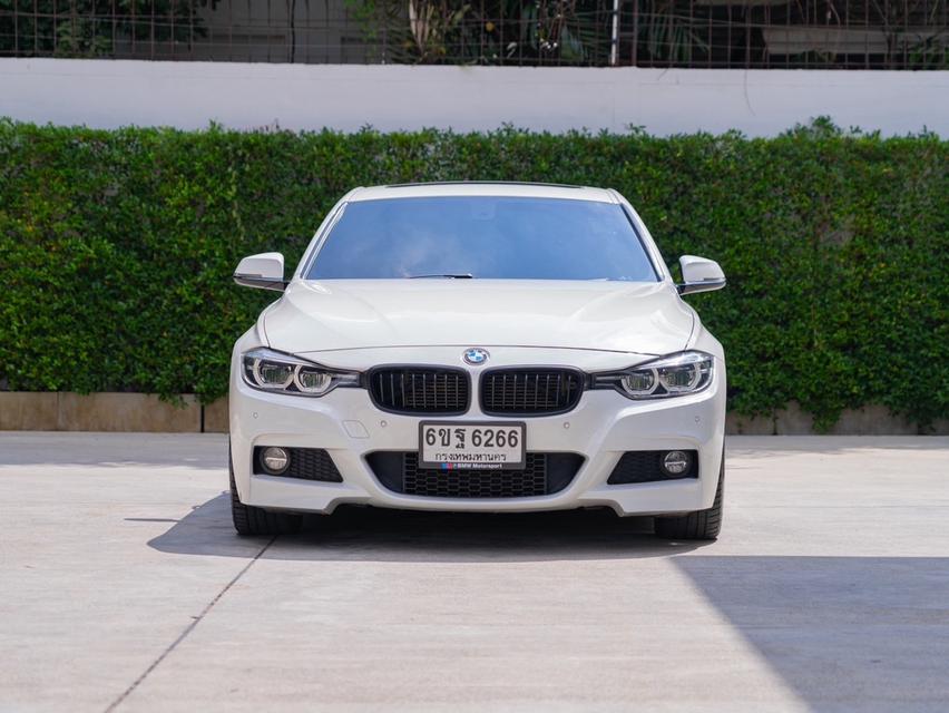 BMW 330e M SPORT | ปี 2017 (พร้อมทะเบียนสวย)มือสอง รูปย่อยที่ 2