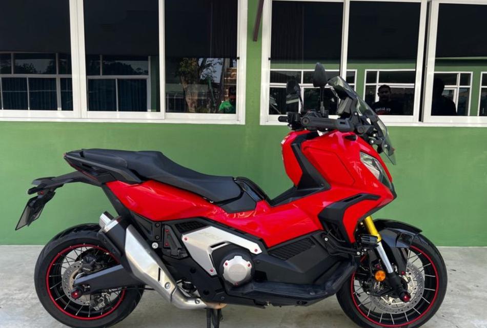 HONDA X-ADV 750 ปี 2021 สีแดง 2