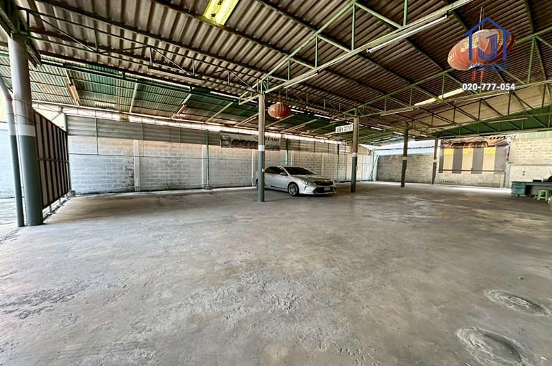 ขายบ้านเดี่ยว 3 ชั้น + โกดัง 200 ตารางวา ถนนติวานนท์  ซอยติวานนท์-ปากเกร็ด 28 ใกล้รถไฟฟ้า 20