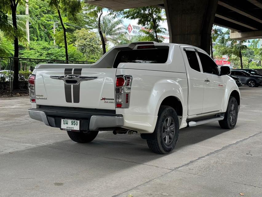 ขายรถ Isuzu D-max 2.5 Z X-series cab Hi-Lander ปี 2013 สีขาว เกียร์ธรรมดา 4