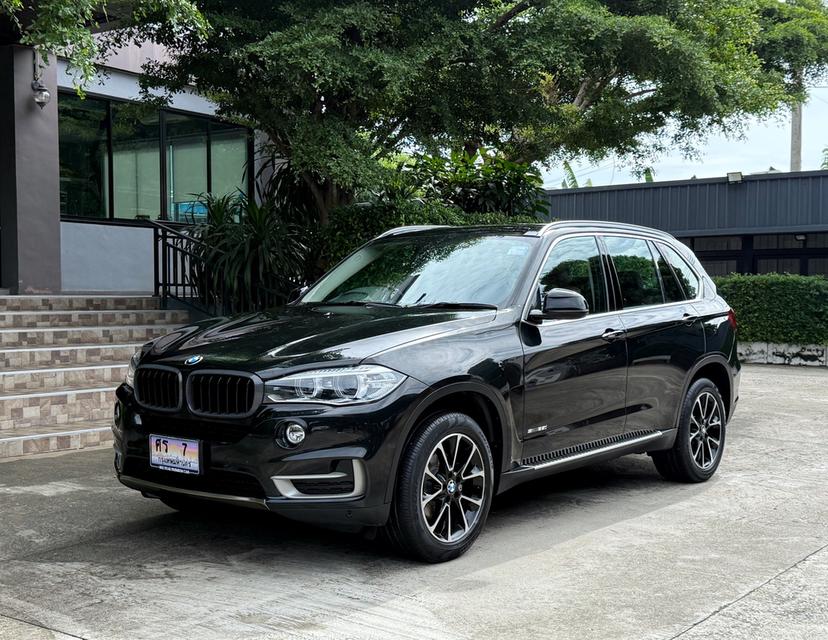 2017 BMW X5 25D ( B47 ) รถมือเดียวออกป้ายแดง รถวิ่งน้อยเพียง 8X,XXX กม ประวัติศูนย์ครบ ไม่เคยมีอุบัติเหตุครับ