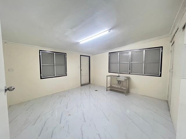้บ้านเดี่ยวหลังใหญ่100ตร.ว250ตรม.3นอน3น้ำ 1ทำงาน แอร์ใหม่4 เครื่องใกล้แอร์พอร์ตลิ้งค์และห้างTH nine พระราม9เช่า 65000บาท 3