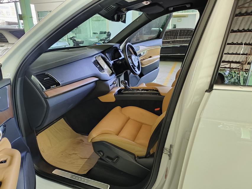 VOLVO XC90 D5 AWD Momentum ปี 2017 ไมล์แท้ เข้าศูนย์ (เจ้าของขายเอง) เครื่องยนต์ดีเซล 2.0 รูปที่ 10