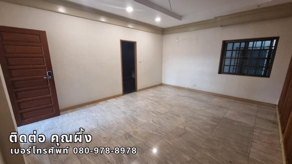ให้เช่าสำนักงาน Home Office สุขุมวิท 70/3 รถไฟฟ้า BTS บางนา ทั้งอาคาร 2 ชั้น 1,000 ตรม 18