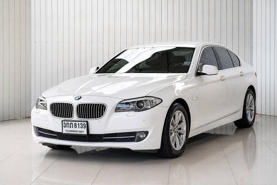 BMW SERIES 5 520d ปี 2014 สีขาว โฉม F10 ปี10-17