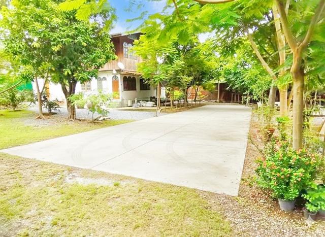 MRTภาษีเจริญ 700ม. จอดรถ 15–20คัน ให้เช่าบ้านไม้ไทย ติดคลองบางจาก เพชรเกษม48-58 เข้าซอย400ม 250 ตารางวา 1,000 ตร.ม. 1