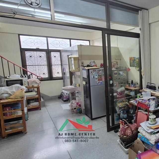 ขายถูก อาคารพาณิชย์4.5ชั้น 14ตรว. ติดถนนนเรศ บางรัก ทำเลดี 8