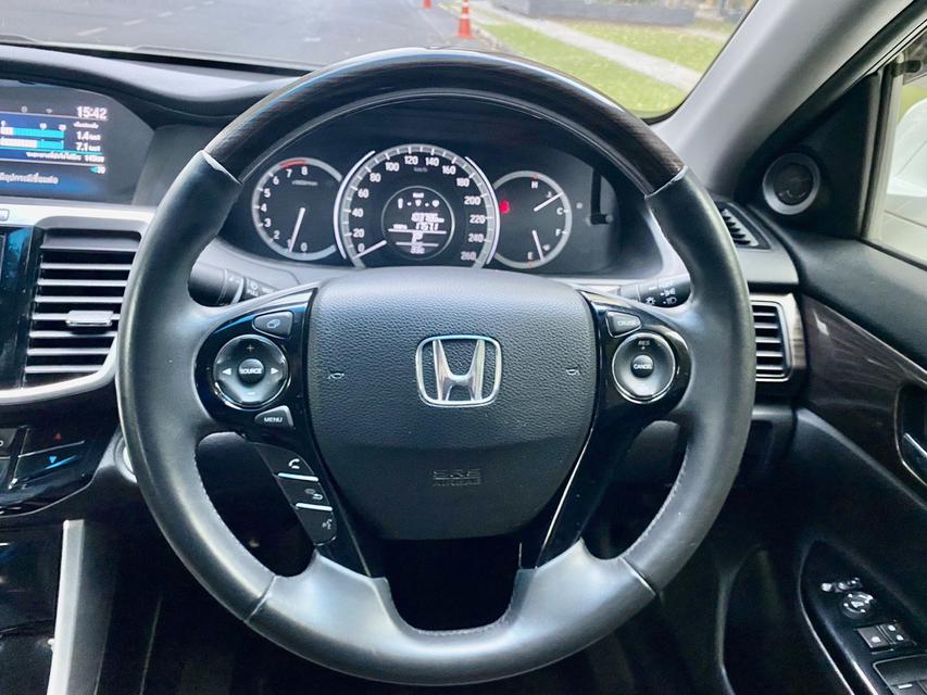 Honda Accord 2.0 E ปี  2016 6