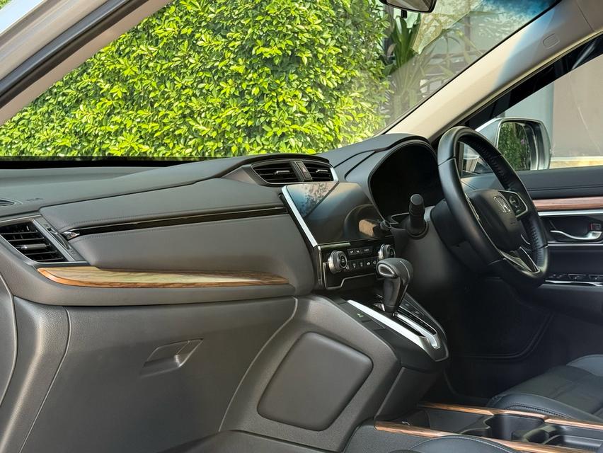 2018 HONDA CRV 2.4 EL 4WD 7 ที่นั่ง รถมือเดียวออกป้ายแดง รถวิ่งน้อย ประวัติศูนย์ครบ รถไม่เคยมีอุบัติเหตุครับ รูปที่ 11