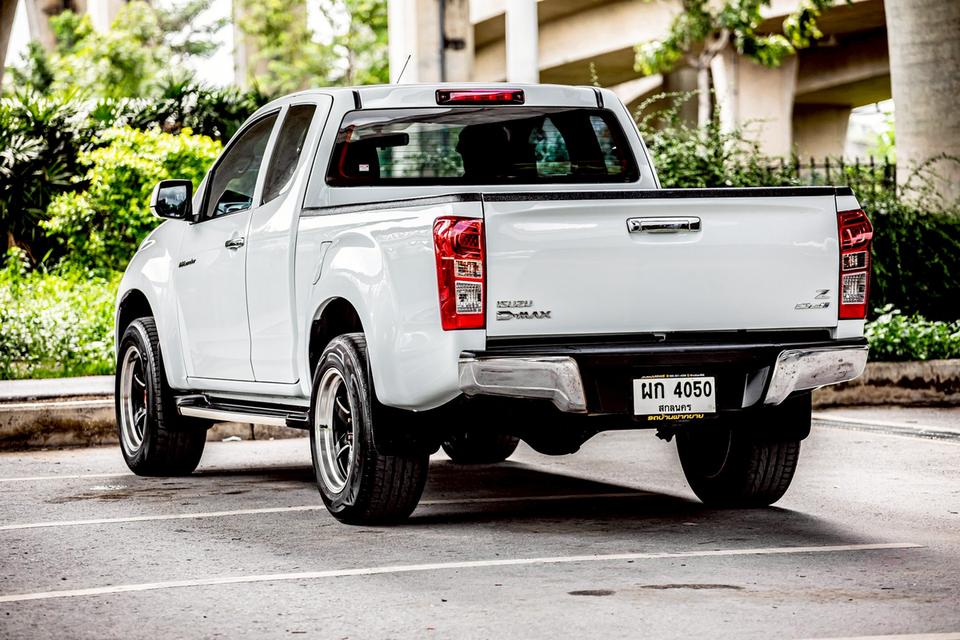 ISUZU D-MAX Hi-lander Cab 1.9 Ddi L ปี 2016 สีขาว ตัวท๊อป สูง 7