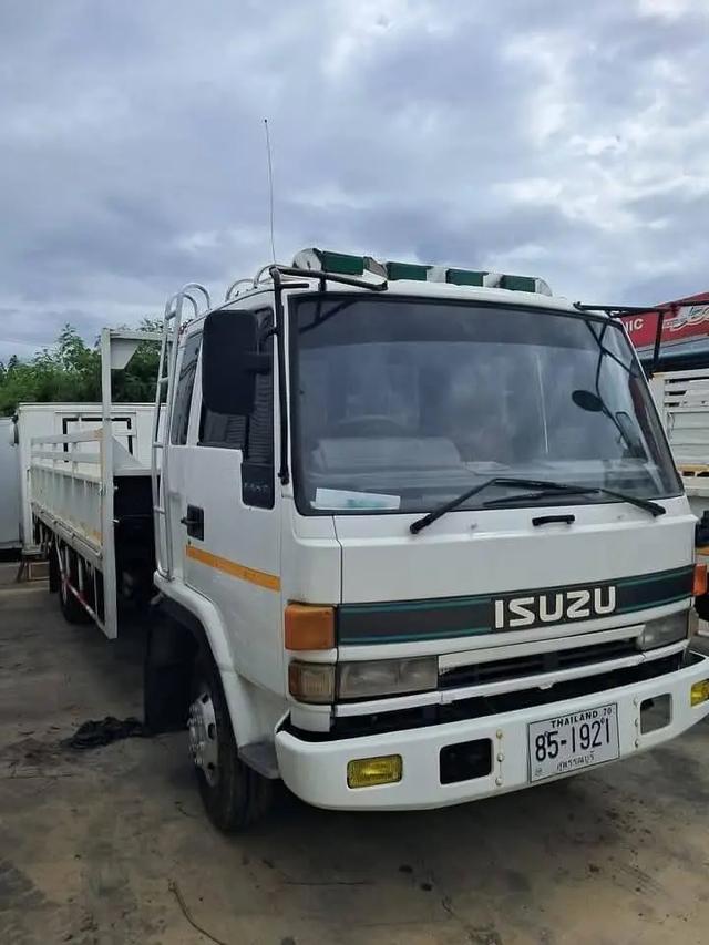 รถดั้มพ์สภาพดี ISUZU