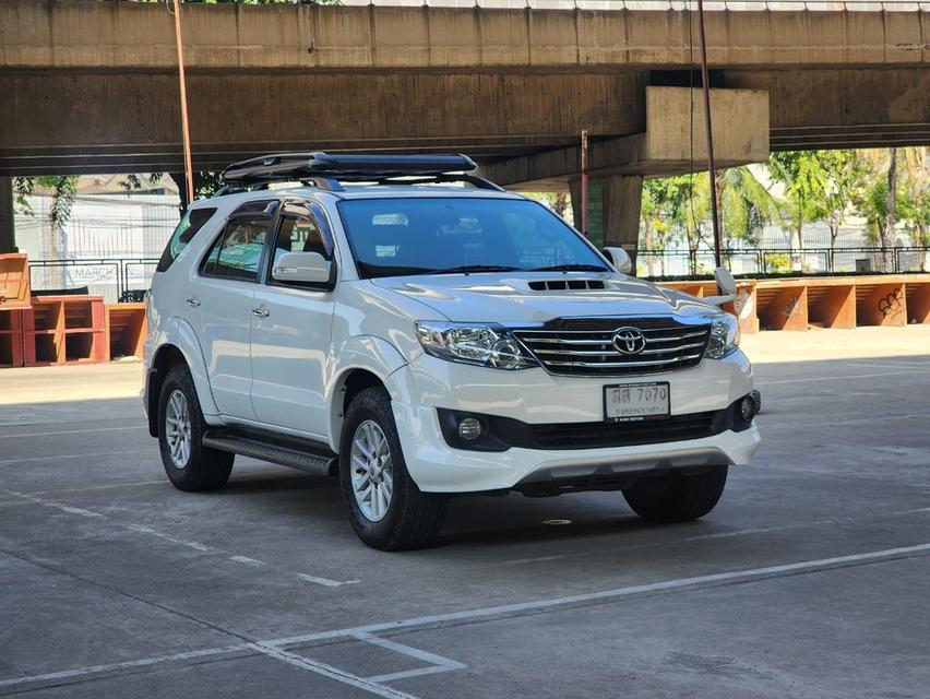 ขายรถ Toyota Fortuner 2.5G ปี 2013 สีขาว เกียร์ออโต้