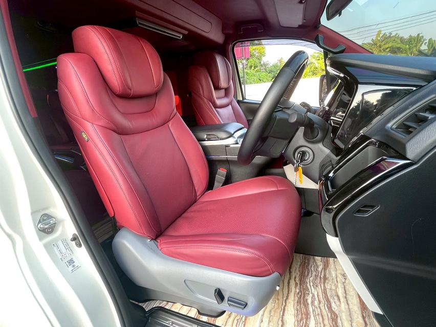 Toyota Hiace 2.8GL ปี25 รูปที่ 11