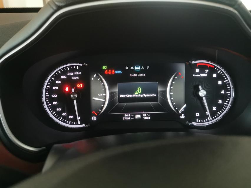 MG HS 1.5X turbo 9