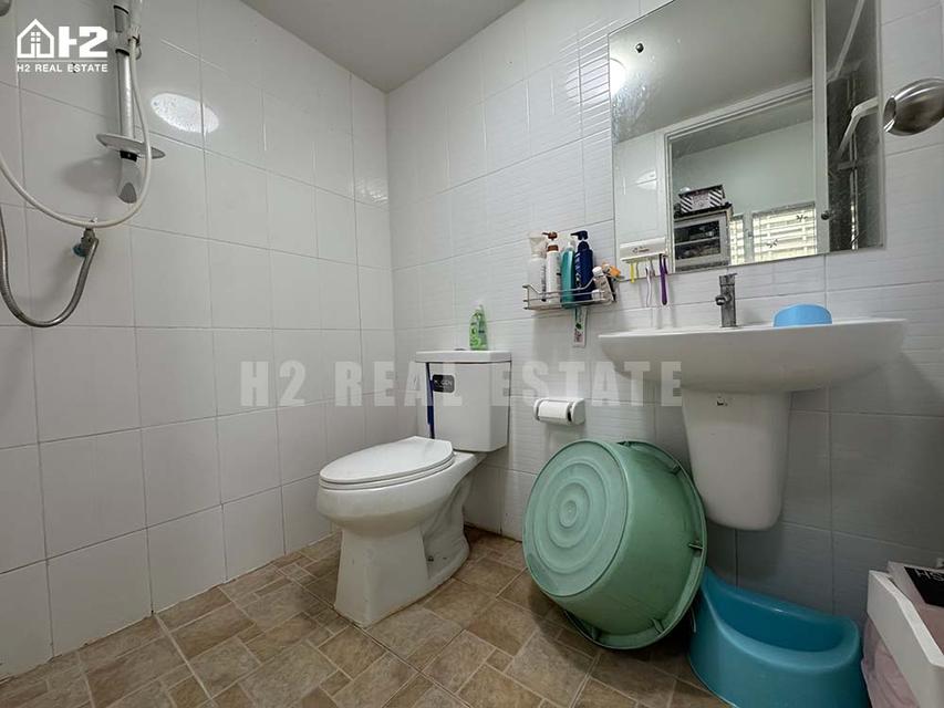 ขายทาวน์เฮ้าส์ หมู่บ้านเดอะคอนเนค แจ้งวัฒนะ2 (The Connect Chaengwattana2) นนทบุรี  อยู่ในเมืองทองธานี ใกล้รถไฟฟ้าสายสีชมพู 7