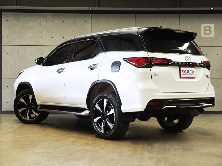 2020 Toyota FORTUNER 2.8 (ปี 15-25) TRD Sportivo SUV AT รูปที่ 3
