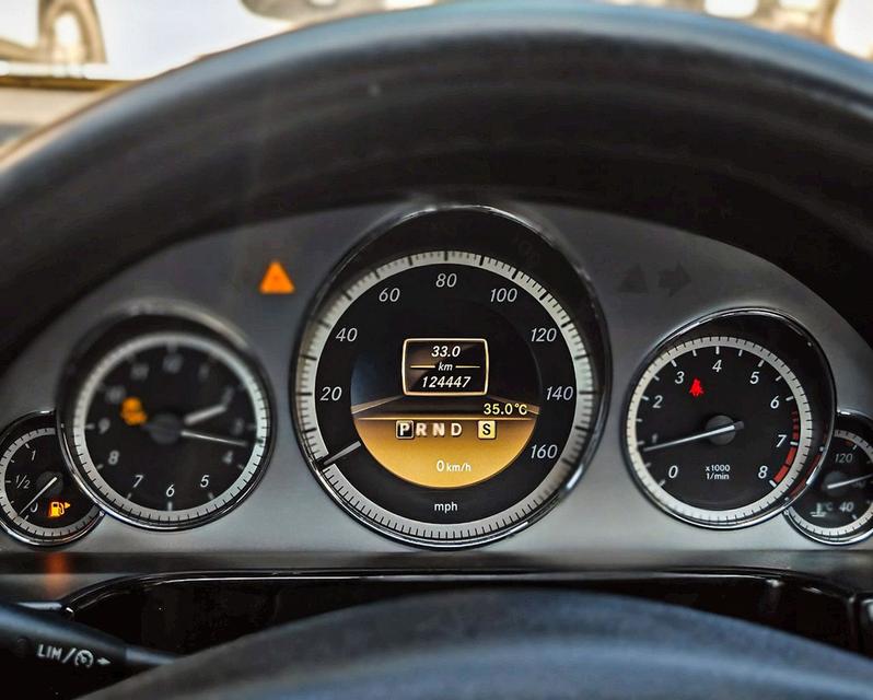 BENZ E200 CGI 1.8 W212