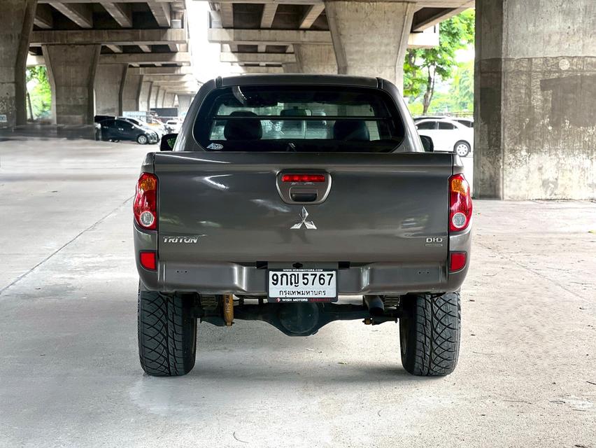 ขายรถ Mitsubishi Triton 2.5 DBL Plus 4 ประตู ปี 2014 สีน้ำตาล เกียร์ออโต้
