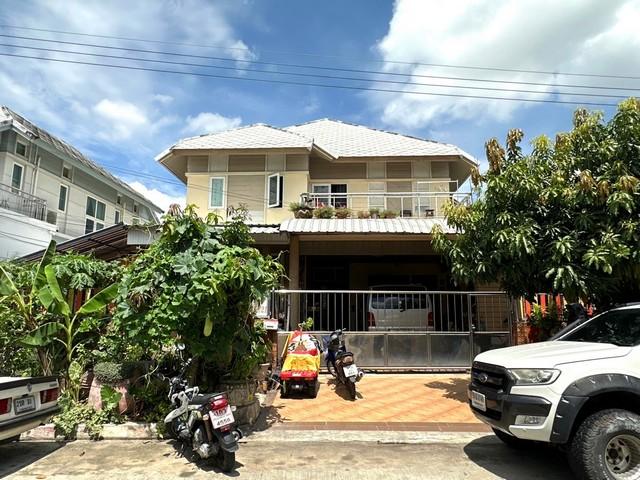 ขายบ้าน 2 ชั้น พร้อมอยู่ ม.สิริวลัย รังสิต-นครนายก คลอง 1 พื้นที่กว้าง 69.1 ตร.ว ต่อเติมครบ พร้อมเข้าอยู่ ทำเลดี เดินทาง 1