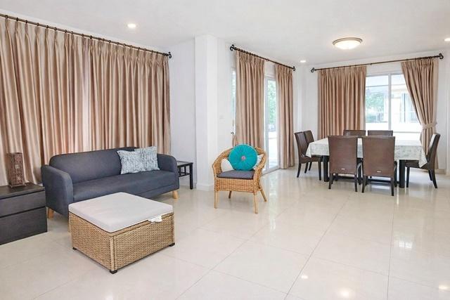 คฤหาสน์ บ้านเดี่ยวให้เช่า 3นอน โรงเรียนสาธิตพัฒนา 700ม. ซาฟารีเวิลด์ 900ม. 3น้ำ. 70 ตร.ว. 280 ตร.ม. 2ชั้น เฟอร์นิเจอร์คร 2