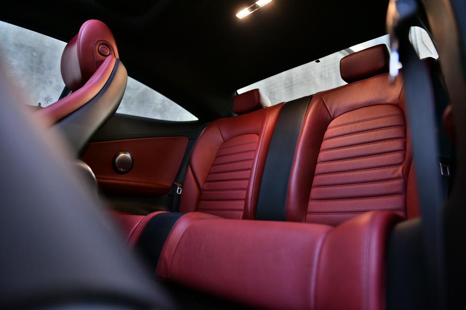2016 แท้ Mercedes Benz C250 Coupé AMG Dynamic w205 สีขาว 🎖️ รูปที่ 15