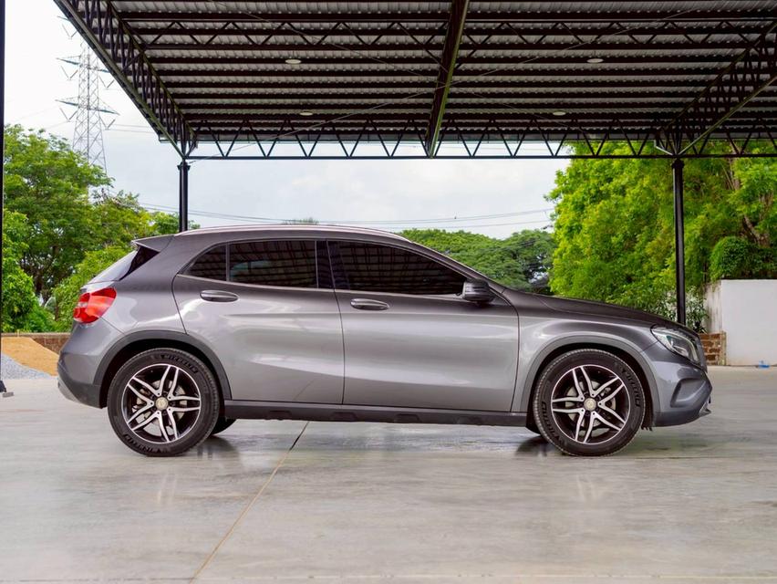 ขาย Benz Gla200 1.6Urban ปี14 4