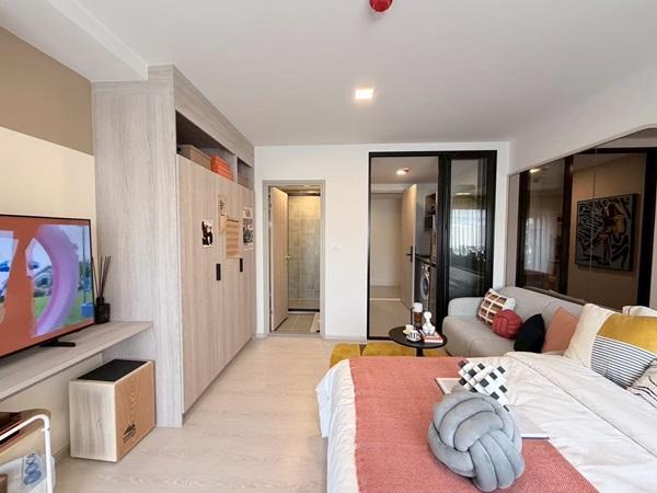 ขายคอนโด ใหม่ dcondo Vivid Rangsit ตรงข้าม ม.กรุงเทพ ข้ามสะพานลอยก็ถึงมหาลัย พร้อมอยู่ โทร 0616161426 7