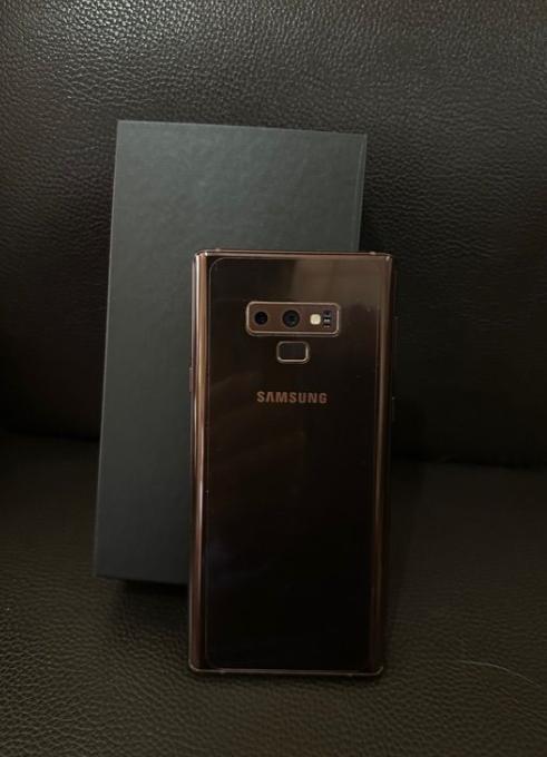 โทรศัพท์ Samsung Galaxy Note 9 สภาพดี 2