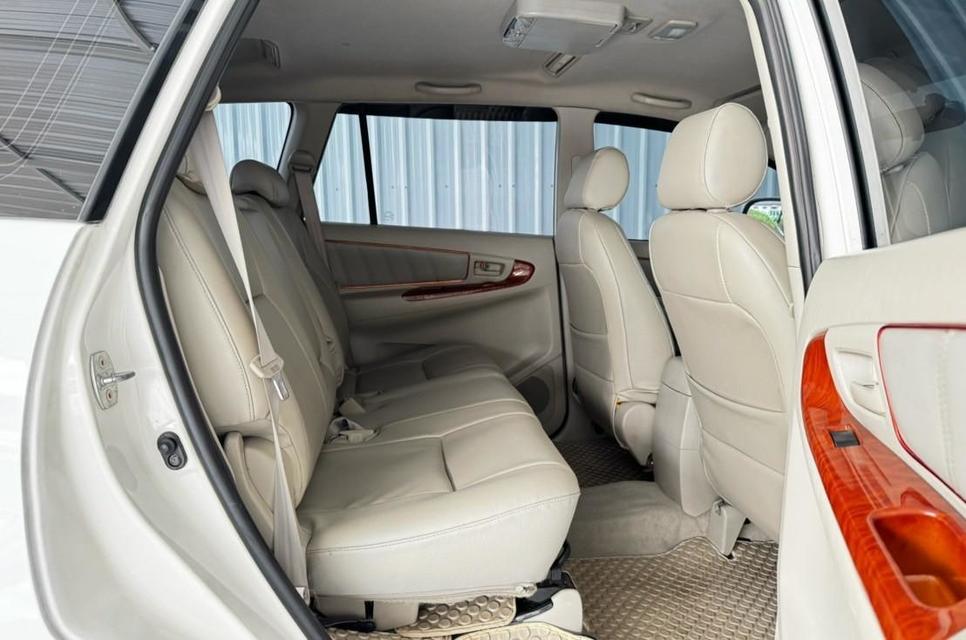 Toyota Innova 2.0G เบนซิน เกียร์ออโต้ ปี2010 13