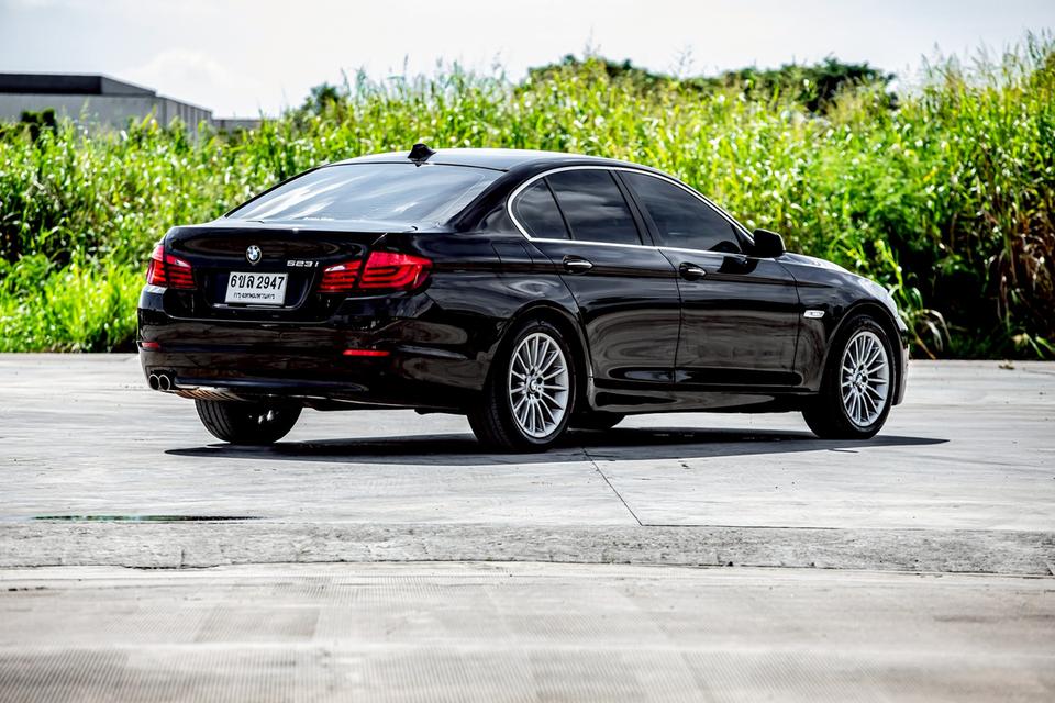 Bmw 523i AT ปี 2010 สีดำ สภาพดี