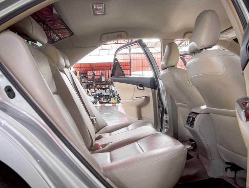 TOYOTA CAMRY 2.0G ปี 2012 11
