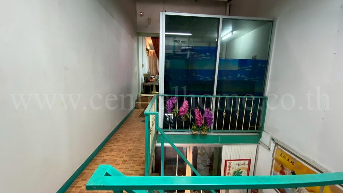 อาคารพาณิชย์ ติดถนน อิสรภาพ 38 ใกล้ MRT สถานีอิสรภาพ 8