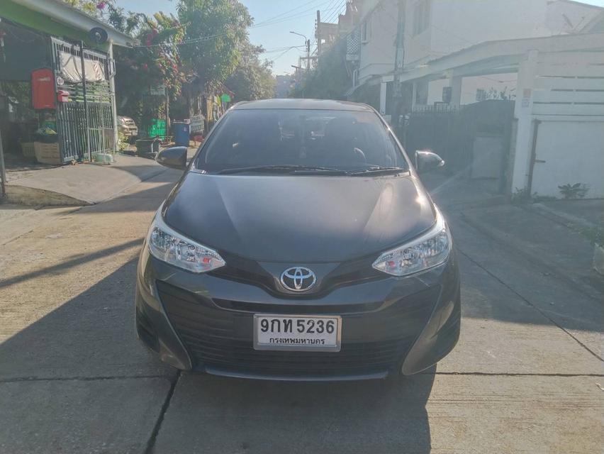 Toyota yaris ativ 1.2E